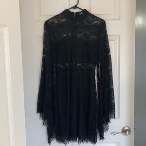 Medium Black LuLus lace mini dress w/ bell sleeves